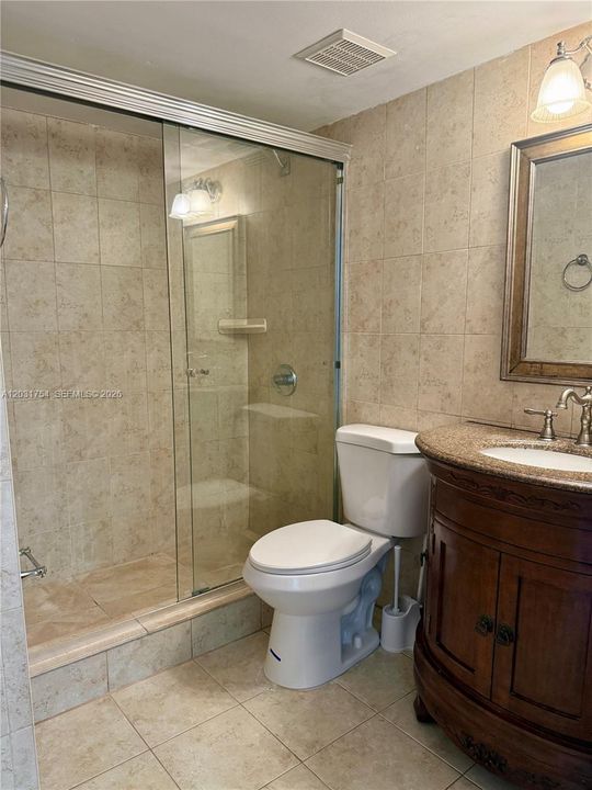 For Rent: $2,500 (2 beds, 2 baths, 1312 Square Feet)