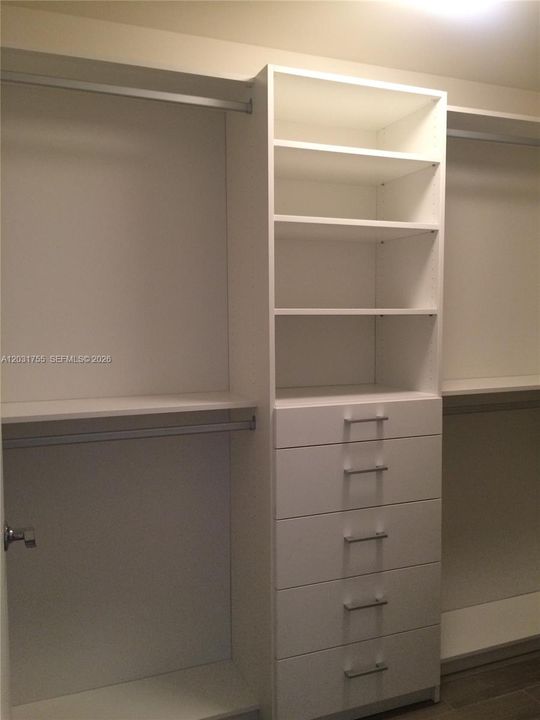 For Rent: $5,200 (3 beds, 2 baths, 1438 Square Feet)