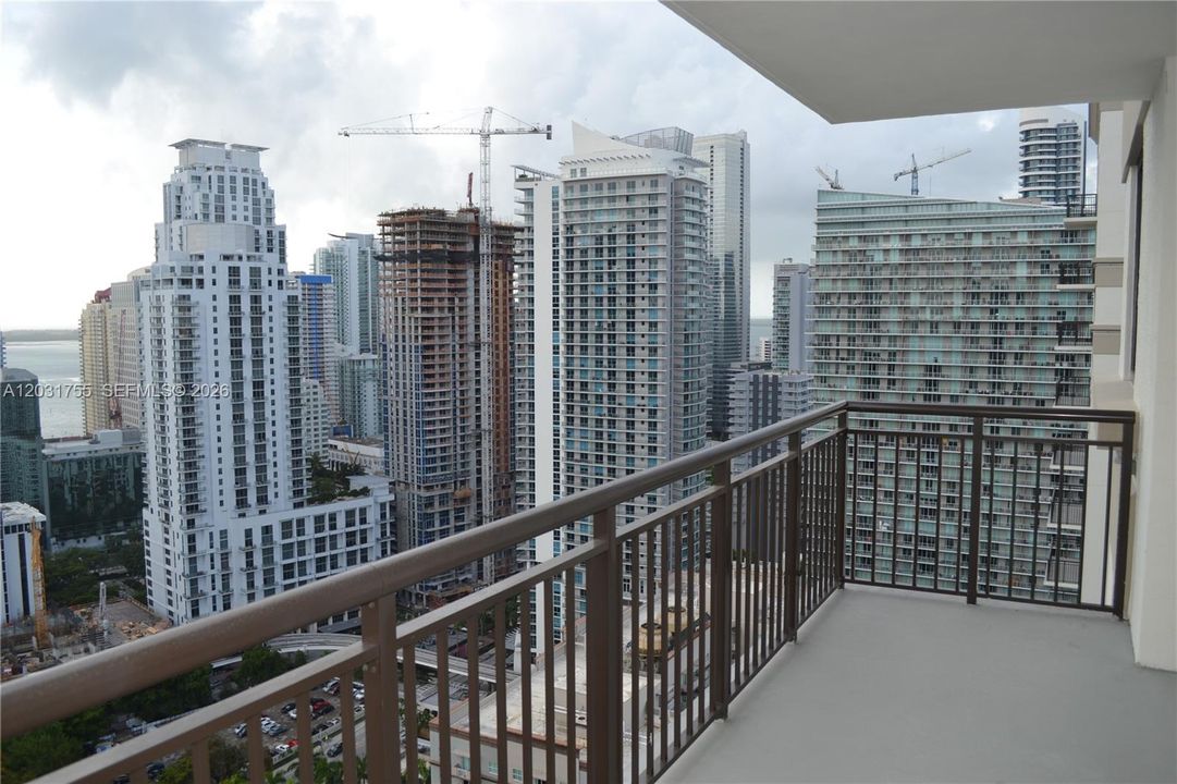 For Rent: $5,200 (3 beds, 2 baths, 1438 Square Feet)