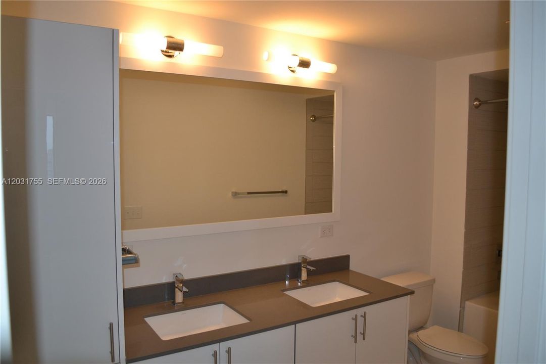 For Rent: $5,200 (3 beds, 2 baths, 1438 Square Feet)