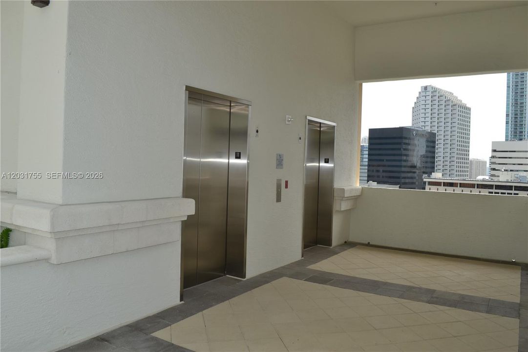 For Rent: $5,200 (3 beds, 2 baths, 1438 Square Feet)