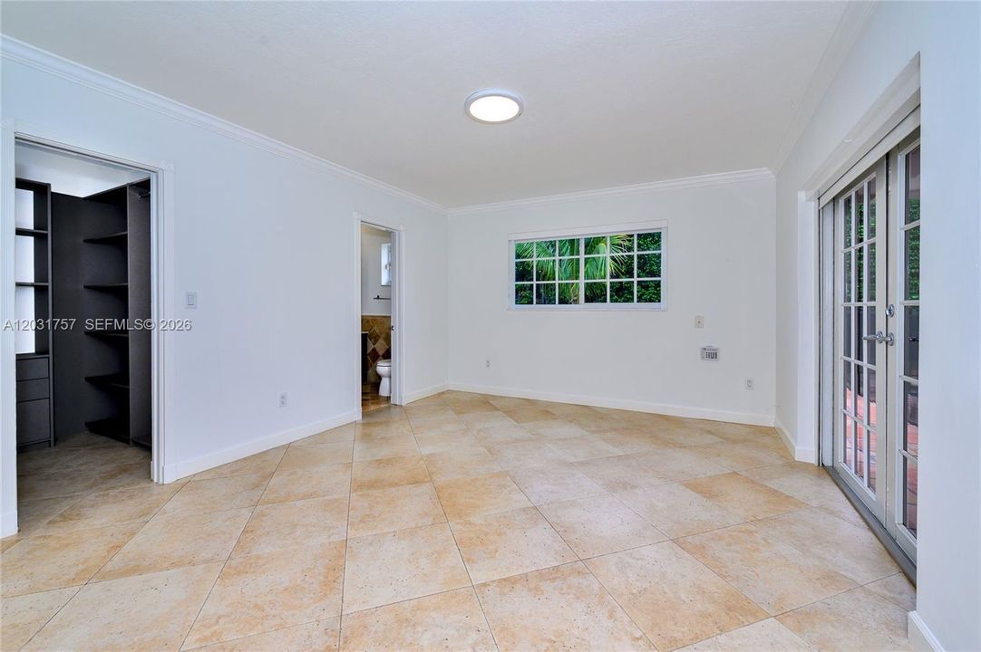 En Renta: $6,295 (4 camas, 3 baños, 2043 Pies cuadrados)