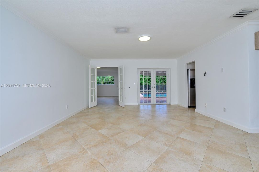 En Renta: $6,295 (4 camas, 3 baños, 2043 Pies cuadrados)