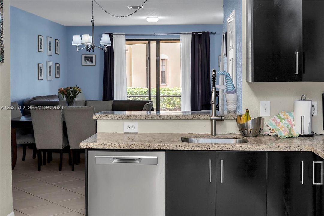 For Sale: $539,900 (3 beds, 2 baths, 1605 Square Feet)