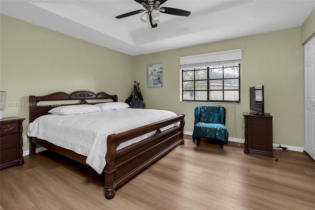 For Sale: $539,900 (3 beds, 2 baths, 1605 Square Feet)