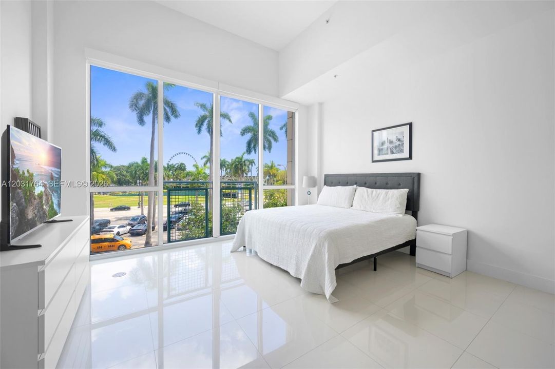 For Rent: $2,350 (0 beds, 1 baths, 506 Square Feet)