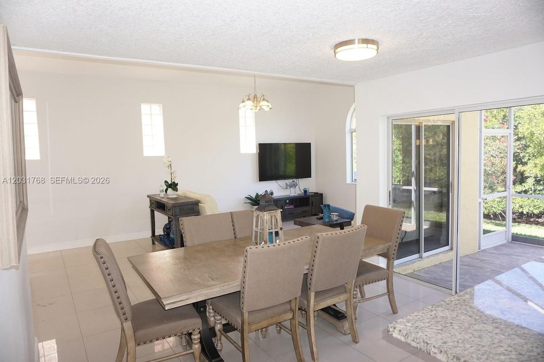 For Rent: $3,800 (3 beds, 2 baths, 1508 Square Feet)