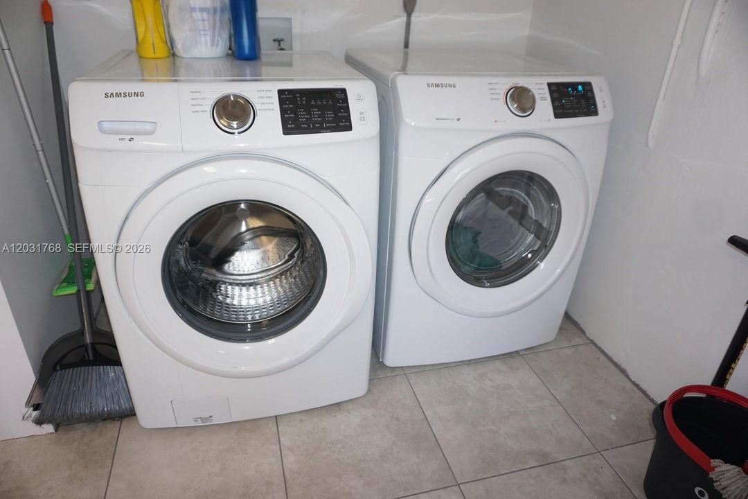 For Rent: $3,800 (3 beds, 2 baths, 1508 Square Feet)