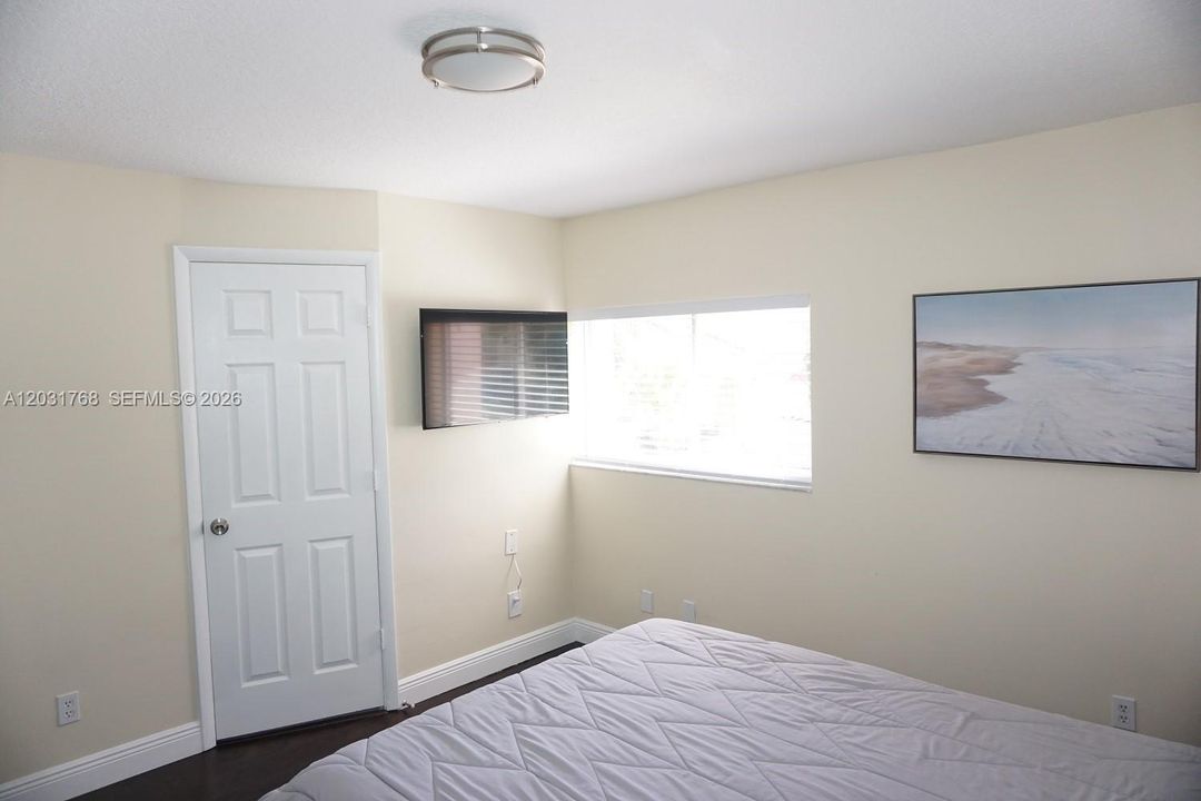 For Rent: $3,800 (3 beds, 2 baths, 1508 Square Feet)
