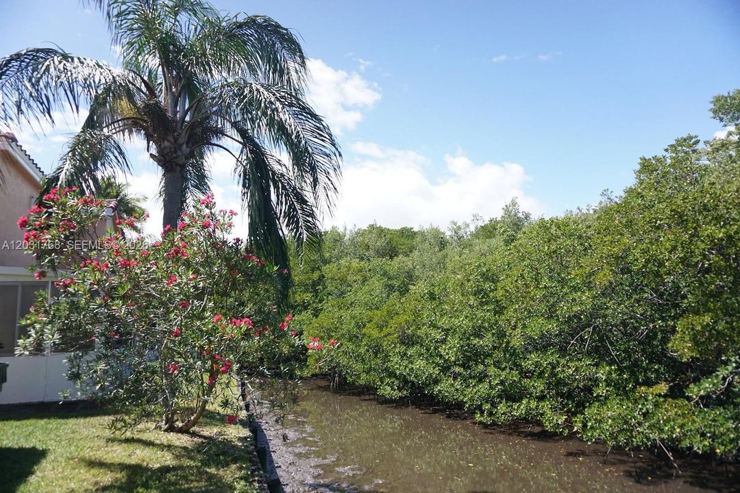 For Rent: $3,800 (3 beds, 2 baths, 1508 Square Feet)