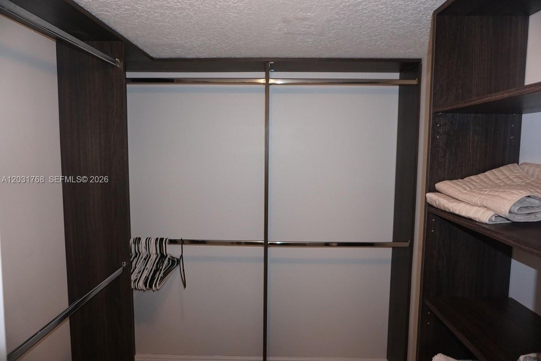 For Rent: $3,800 (3 beds, 2 baths, 1508 Square Feet)