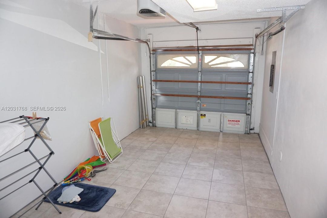 For Rent: $3,800 (3 beds, 2 baths, 1508 Square Feet)