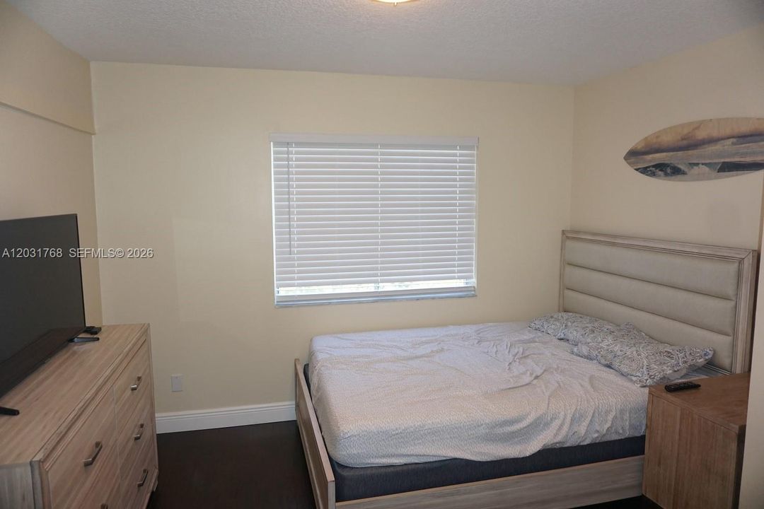 For Rent: $3,800 (3 beds, 2 baths, 1508 Square Feet)