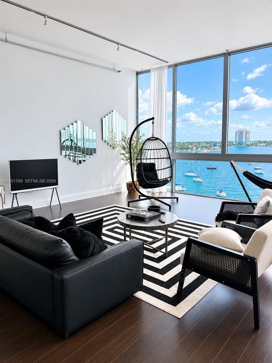 For Rent: $5,900 (2 beds, 2 baths, 1804 Square Feet)