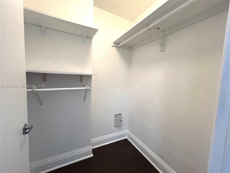 For Rent: $5,900 (2 beds, 2 baths, 1804 Square Feet)