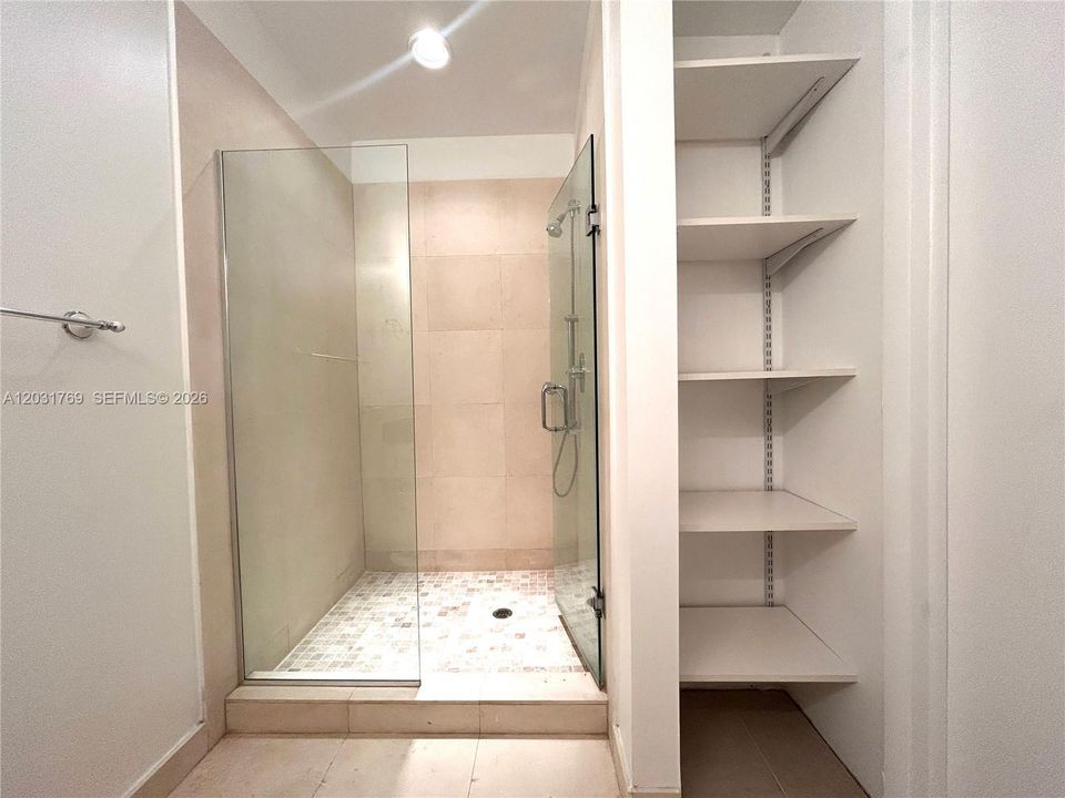 For Rent: $5,900 (2 beds, 2 baths, 1804 Square Feet)