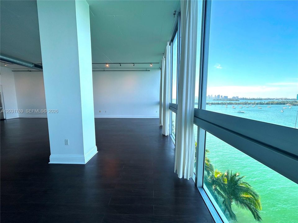 For Rent: $5,900 (2 beds, 2 baths, 1804 Square Feet)