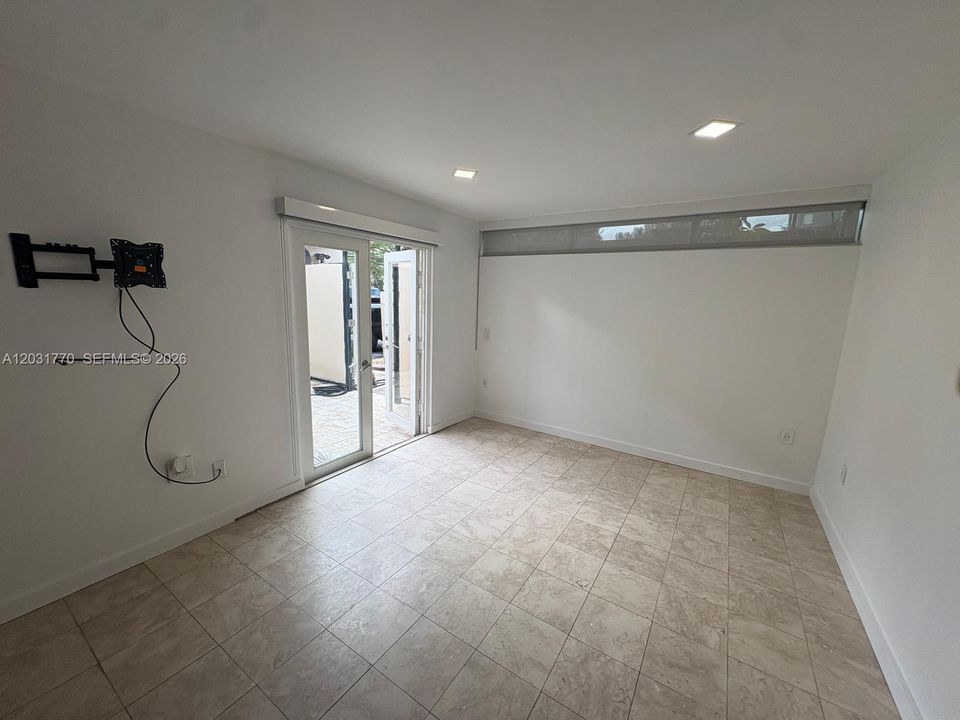 En Renta: $2,000 (2 camas, 1 baños, 720 Pies cuadrados)