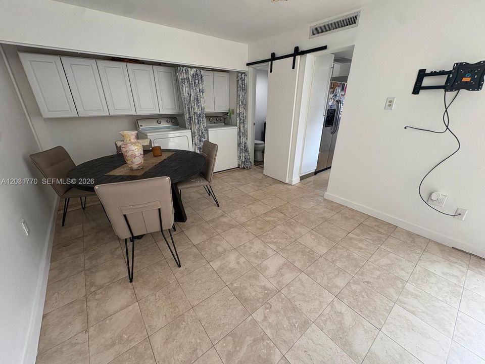 En Renta: $2,000 (2 camas, 1 baños, 720 Pies cuadrados)