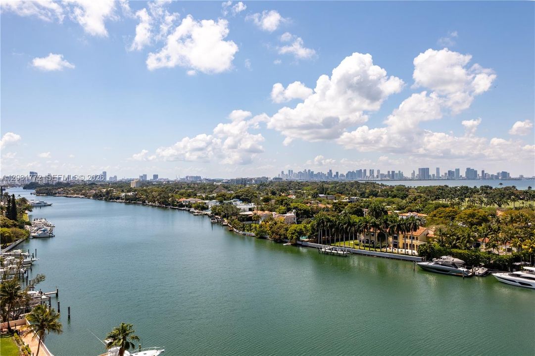 For Rent: $4,800 (2 beds, 2 baths, 1190 Square Feet)