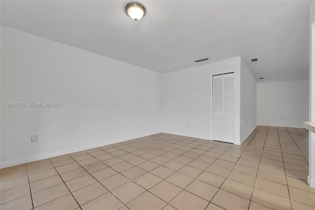 For Sale: $564,000 (3 beds, 2 baths, 1338 Square Feet)