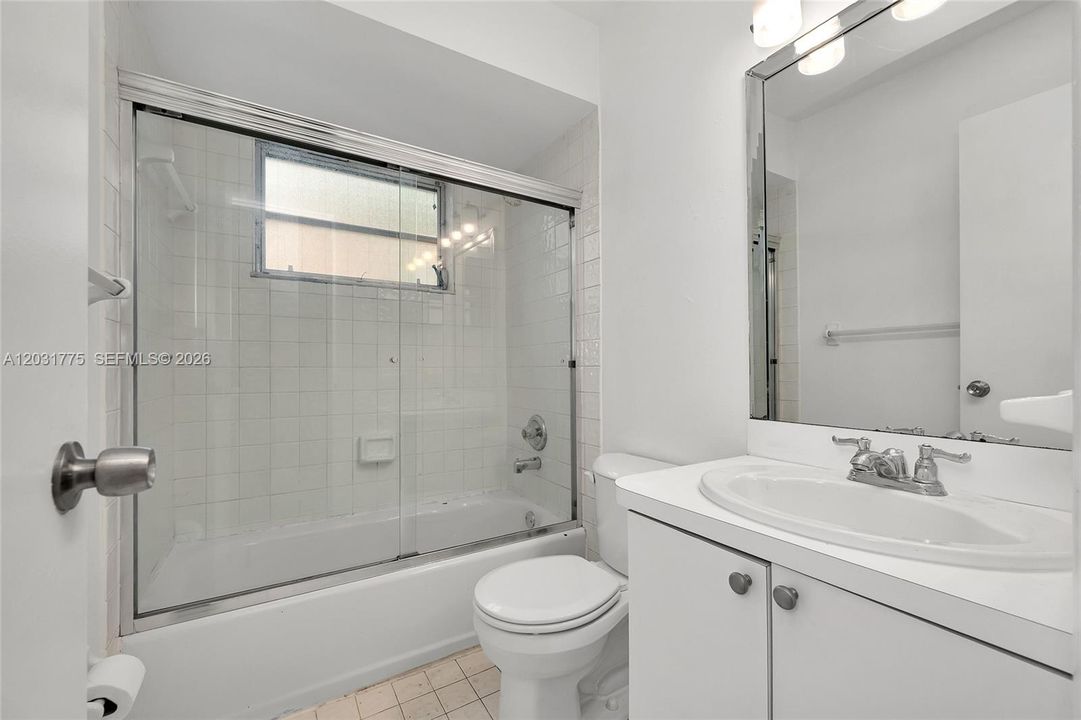 For Sale: $564,000 (3 beds, 2 baths, 1338 Square Feet)
