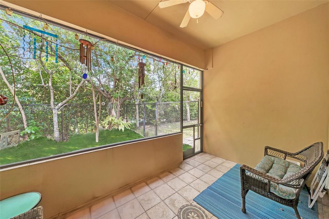 For Rent: $3,750 (3 beds, 2 baths, 1697 Square Feet)