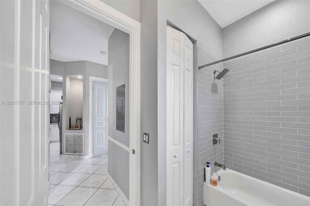 For Rent: $3,750 (3 beds, 2 baths, 1697 Square Feet)
