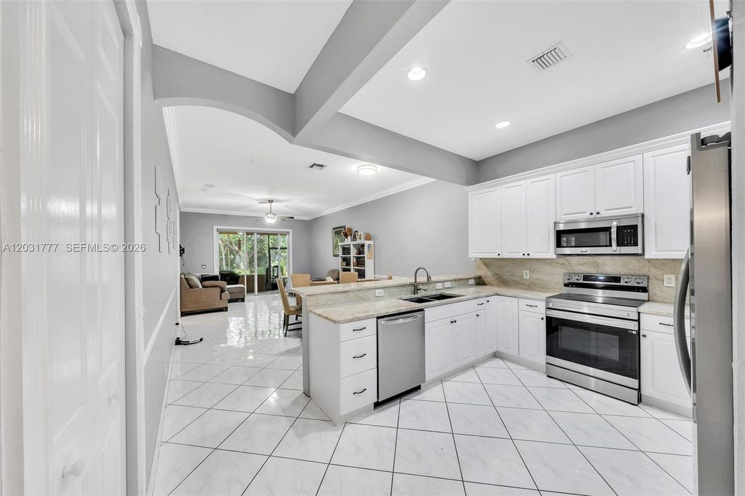 For Rent: $3,750 (3 beds, 2 baths, 1697 Square Feet)