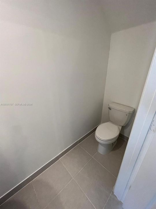 En Renta: $2,400 (3 camas, 2 baños, 1545 Pies cuadrados)