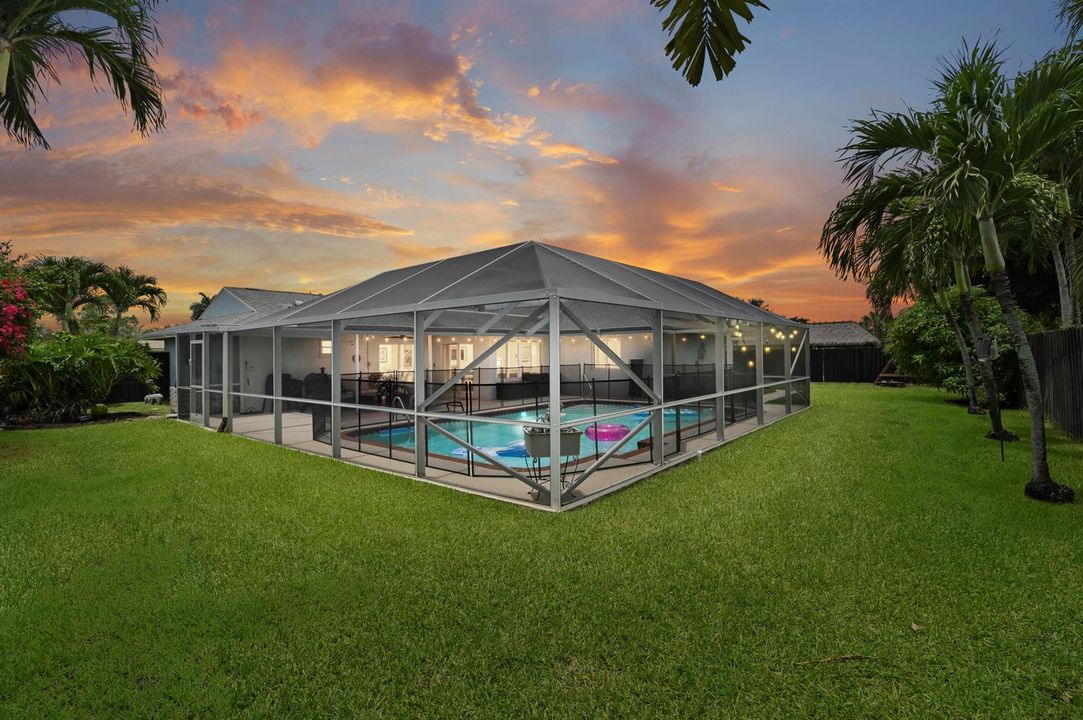33 Backyard 01 1