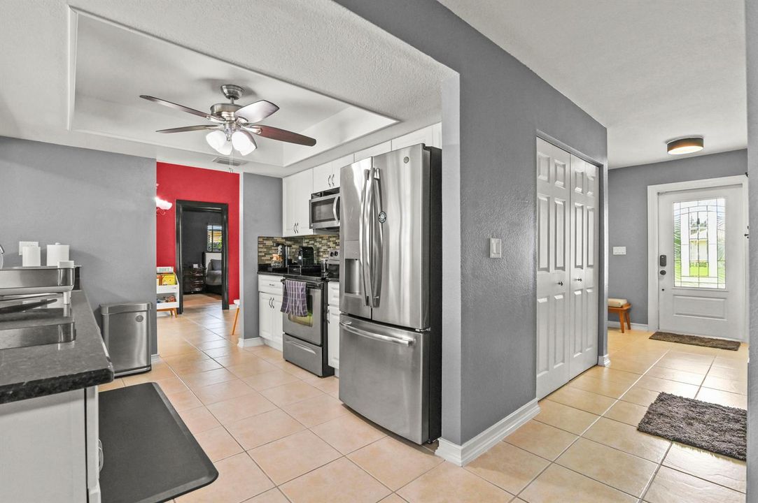 11 Kitchen 02