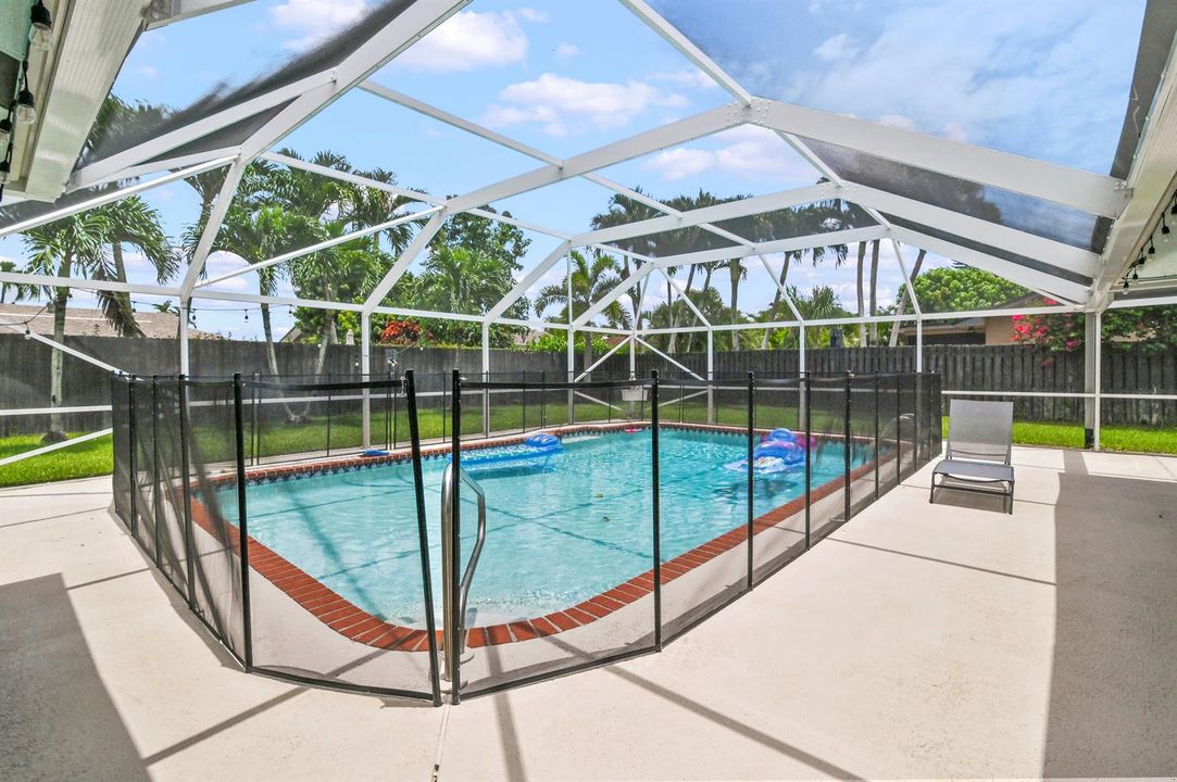 30 Pool 01
