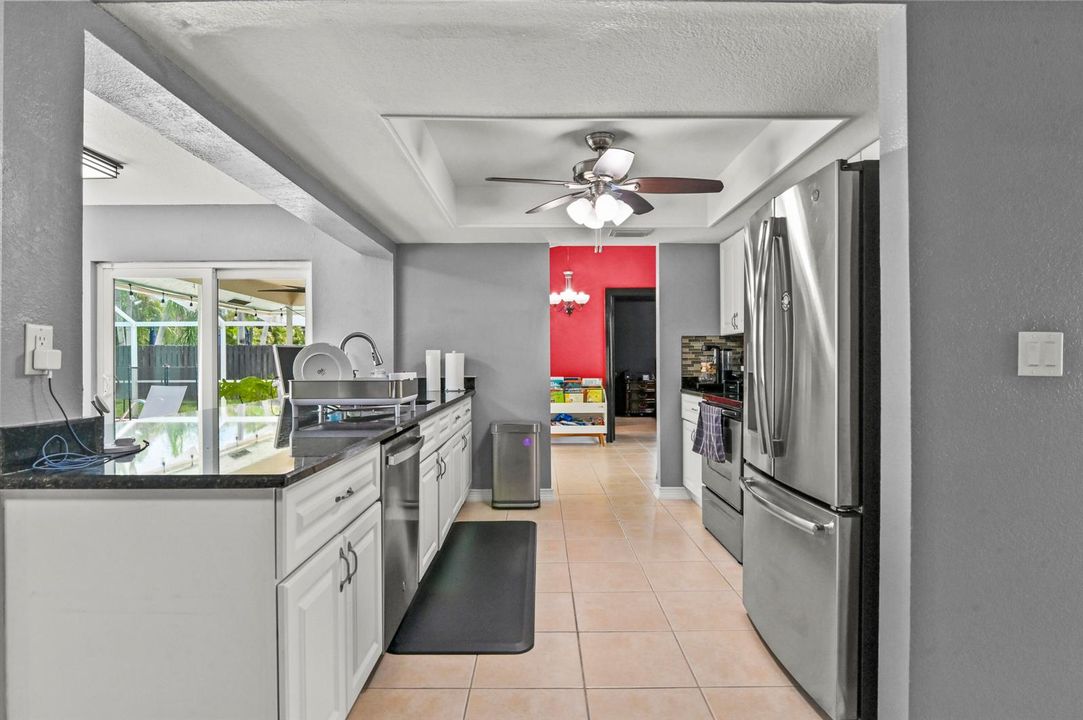 12 Kitchen 03