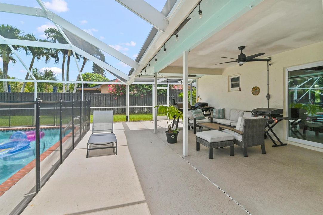 29 Patio 01