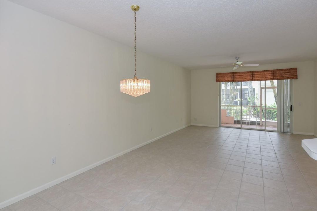 008-021-201 Muirfield Ct-1498x1000