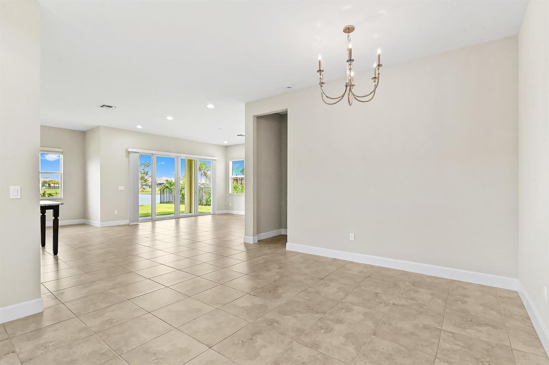 07 Dining area 02