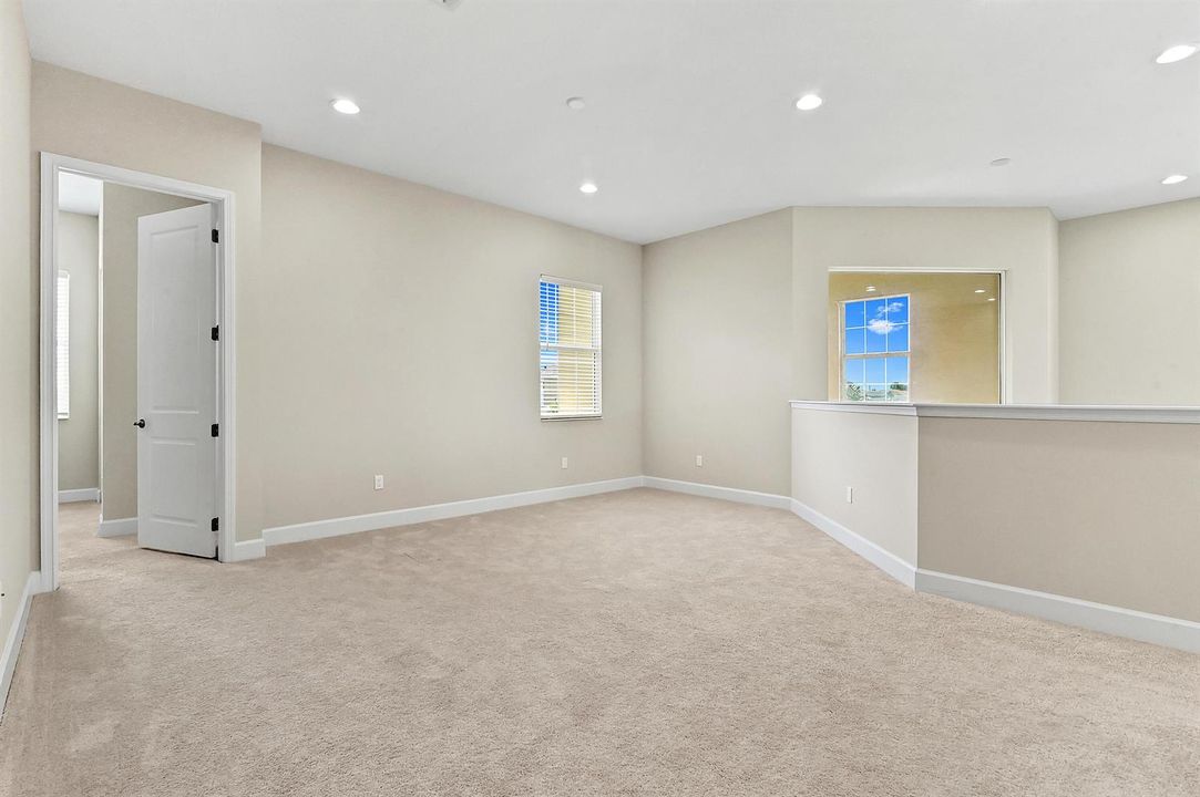 29 family room 02