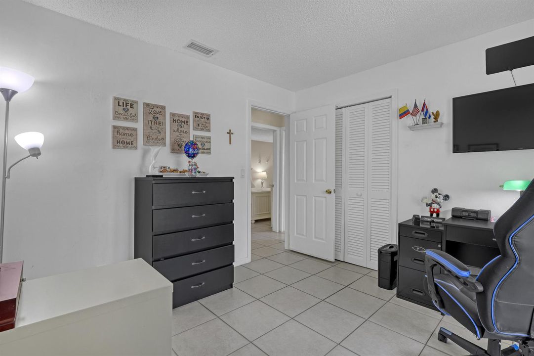 302 SW 8th (23)