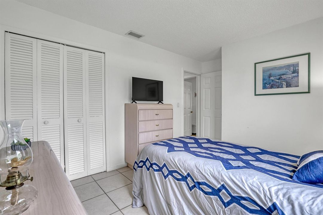 302 SW 8th (19)
