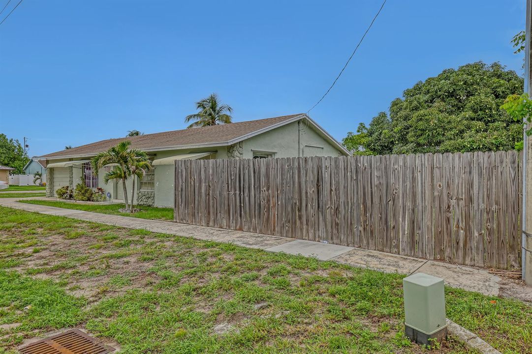 302 SW 8th (4)