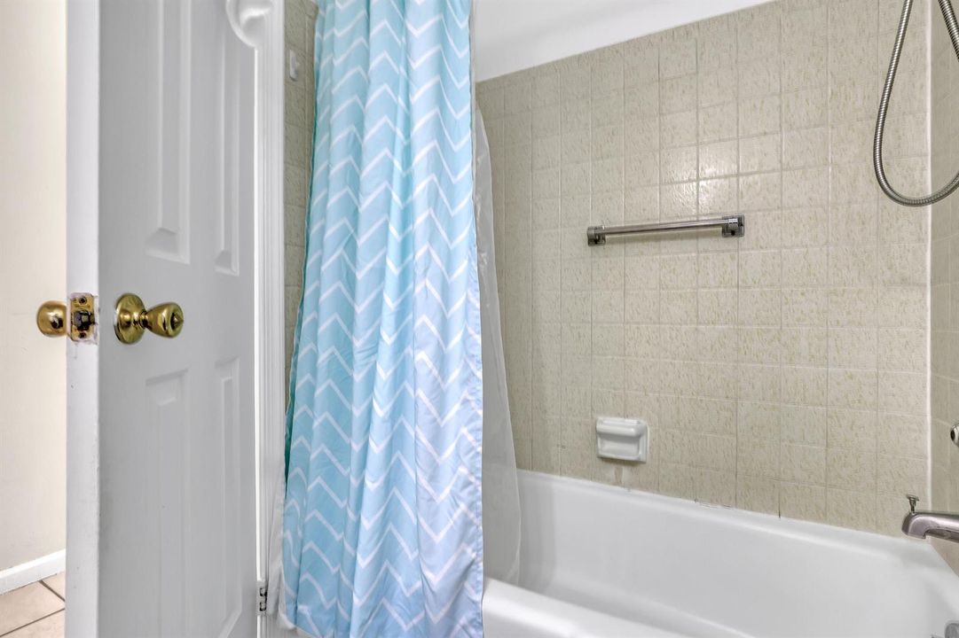 302 SW 8th (21)