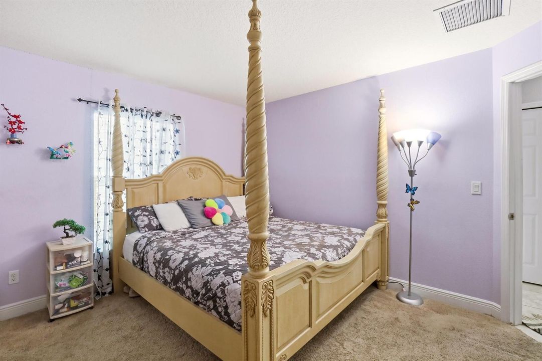 Room1