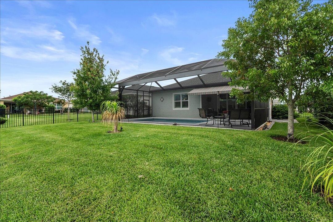 786 SE Woodbine