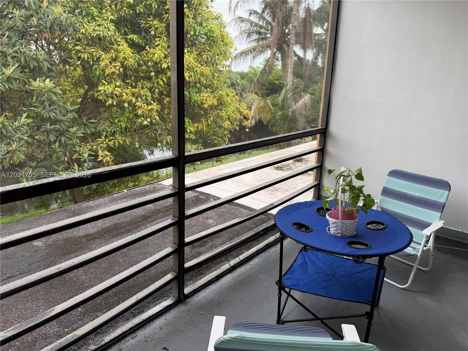 For Rent: $2,890 (4 beds, 2 baths, 1440 Square Feet)