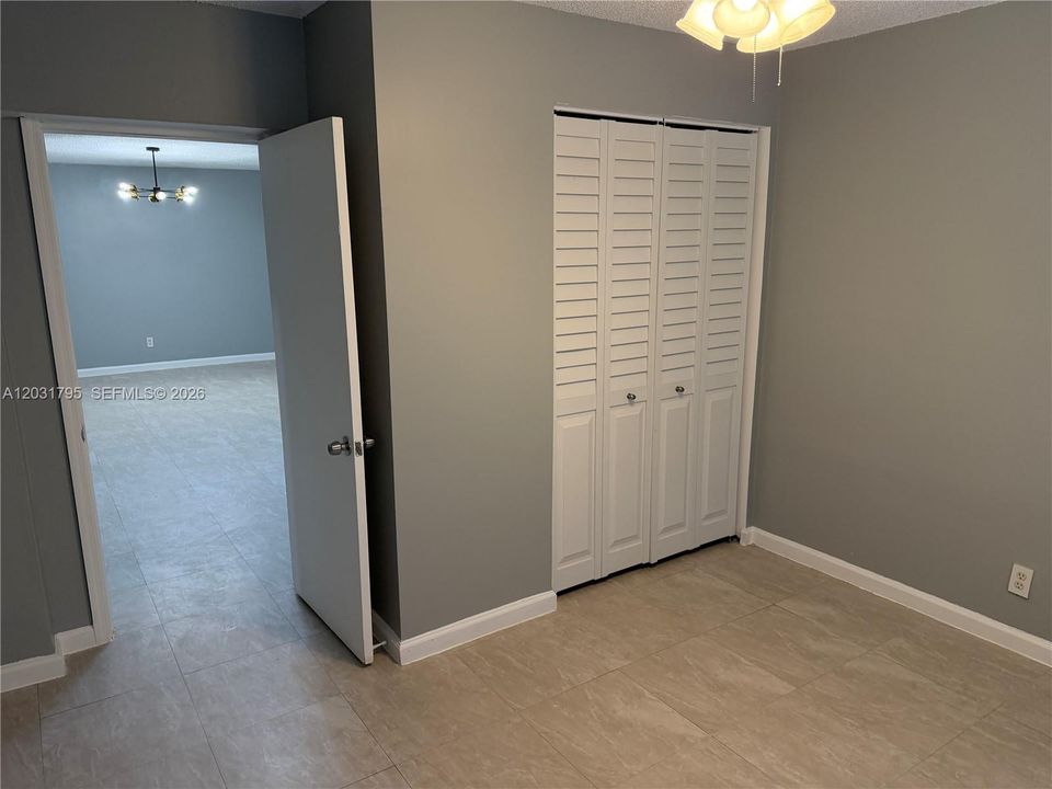 For Rent: $2,890 (4 beds, 2 baths, 1440 Square Feet)