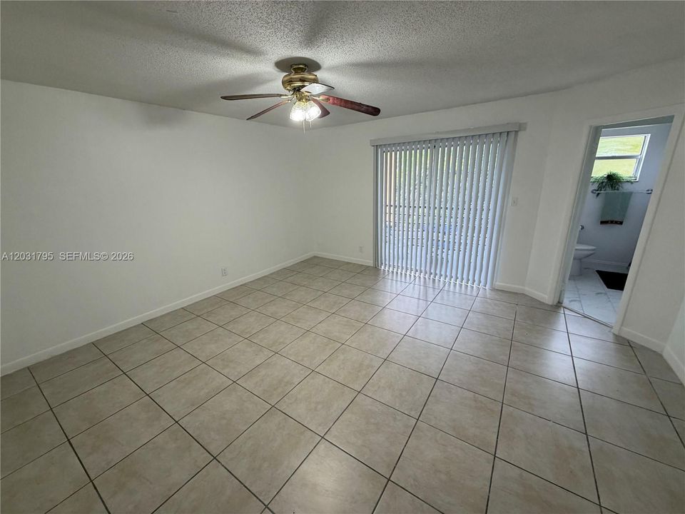 For Rent: $2,890 (4 beds, 2 baths, 1440 Square Feet)