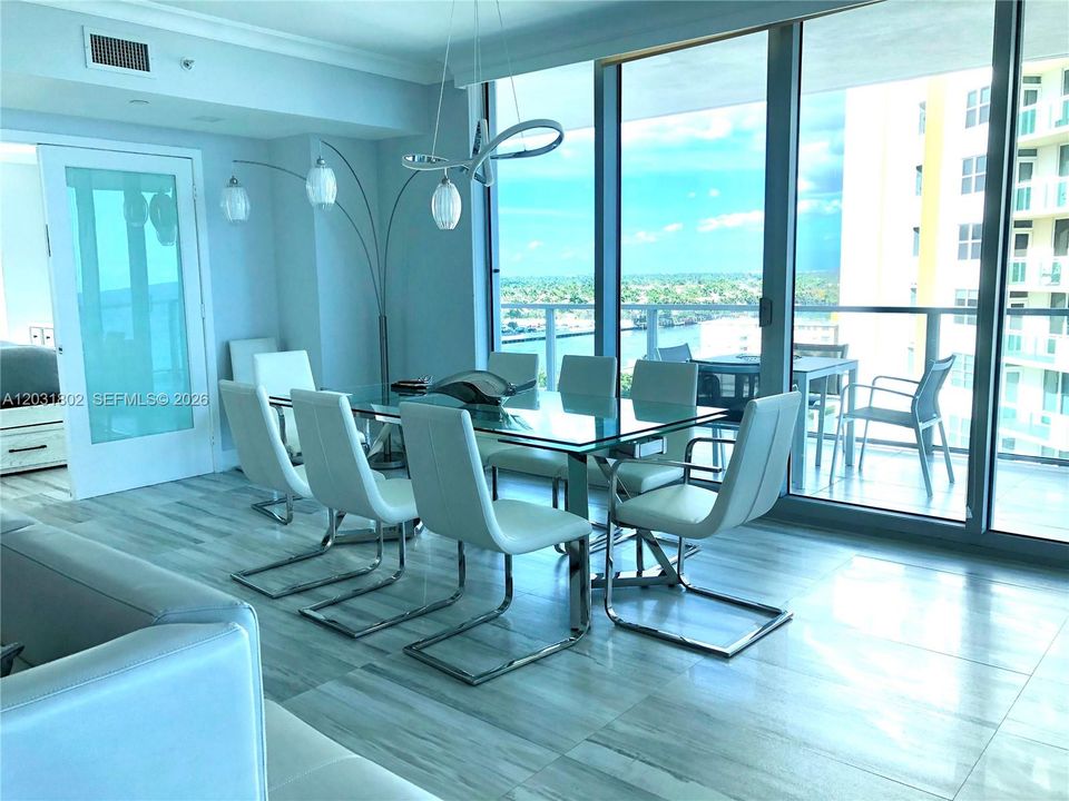 For Sale: $1,800,000 (3 beds, 3 baths, 2308 Square Feet)
