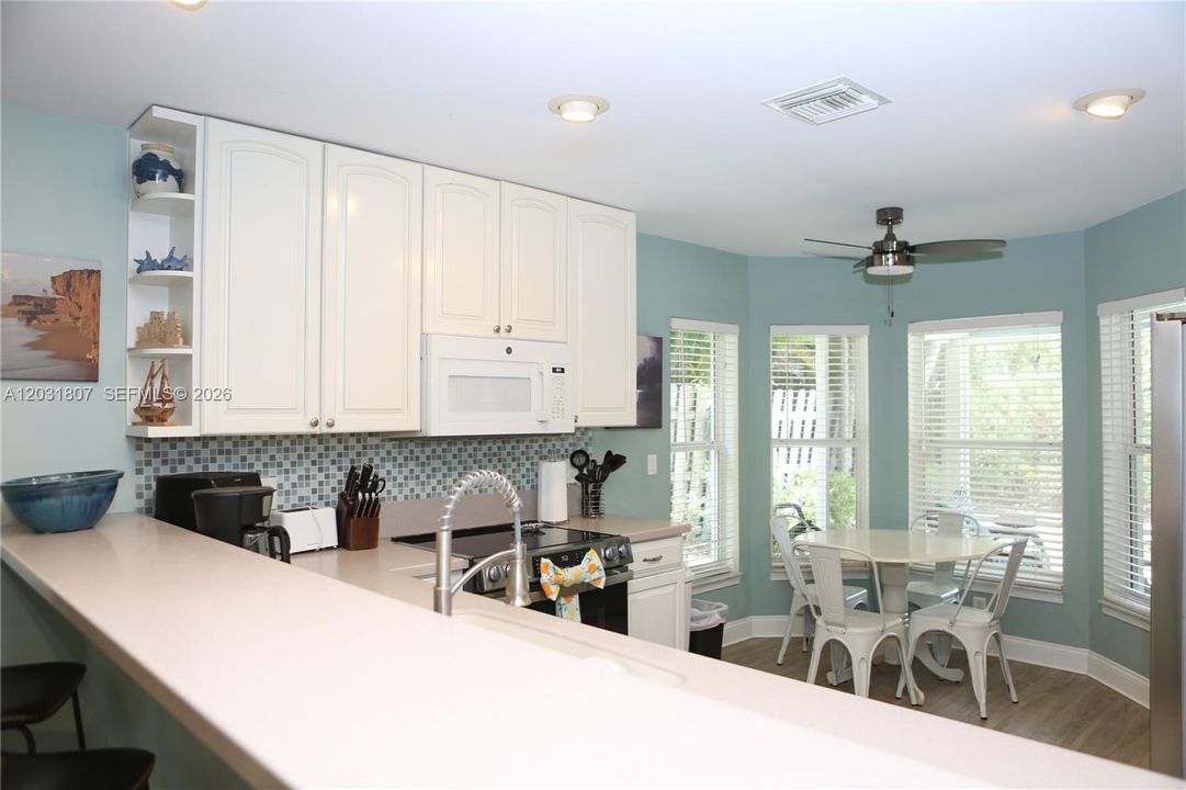 For Sale: $799,000 (4 beds, 3 baths, 2389 Square Feet)