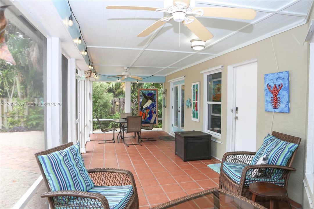 For Sale: $799,000 (4 beds, 3 baths, 2389 Square Feet)